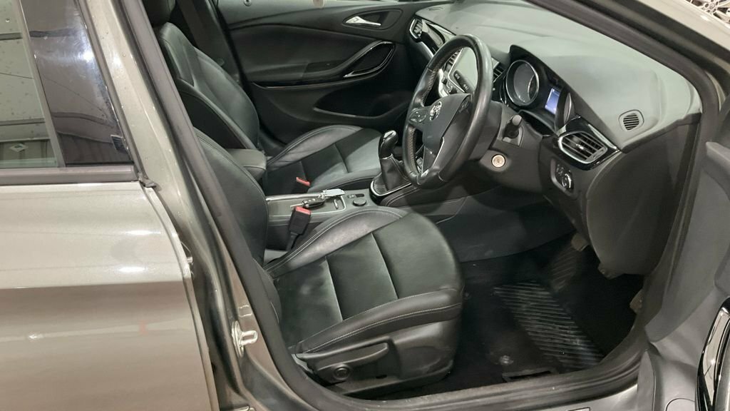 Vauxhall Astra 1.6L Elite Nav Grey #2