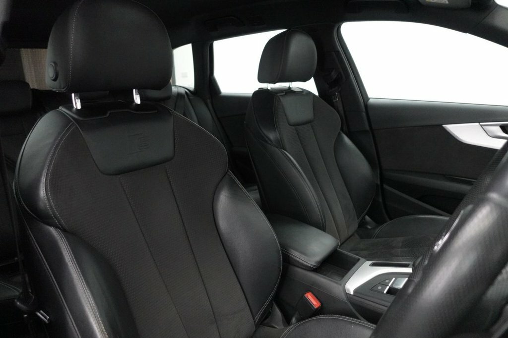 Audi A4 Avant 2L S Line Grey #2