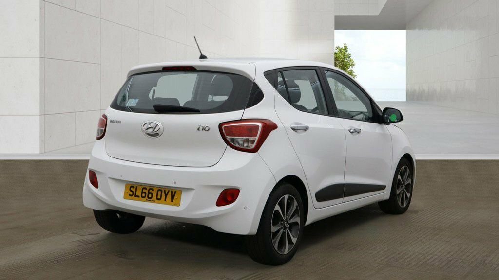 Hyundai I10 1.2L Premium Se White #4
