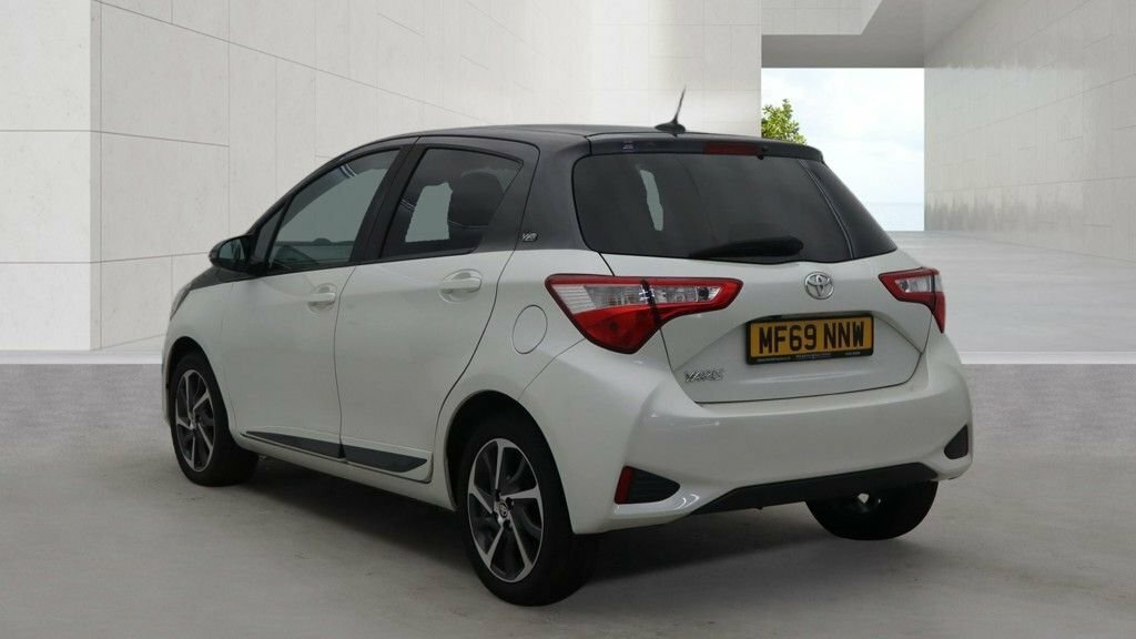 Toyota Yaris 1.5L Y20 White #3