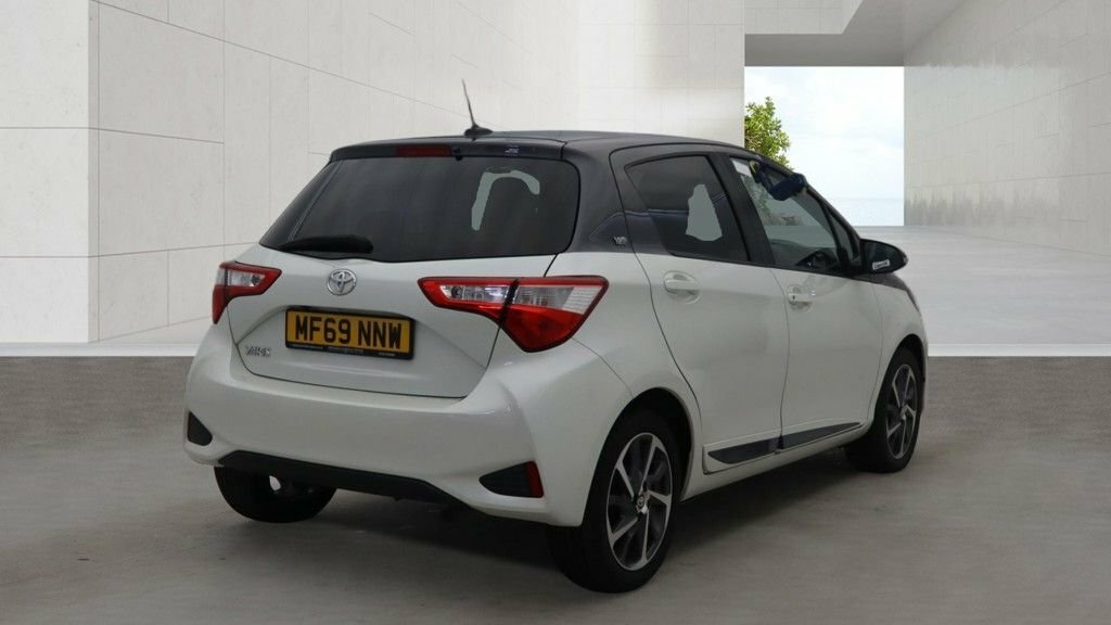 Toyota Yaris 1.5L Y20 White #4