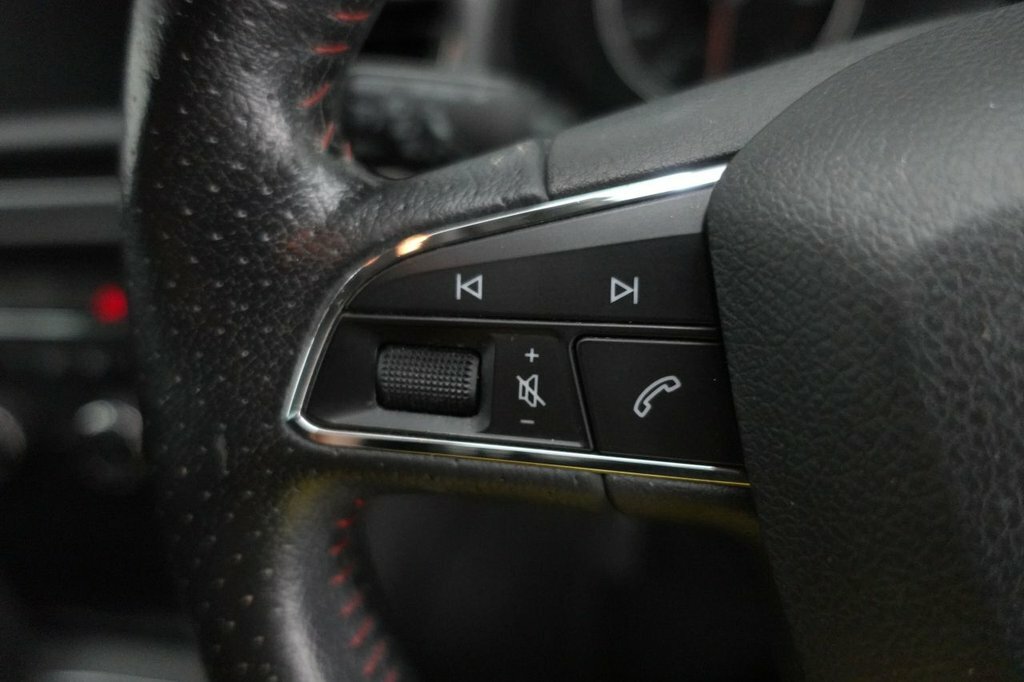 Seat Leon 1.2 Tsi Se Sport Coupe Euro 5 Ss White #18