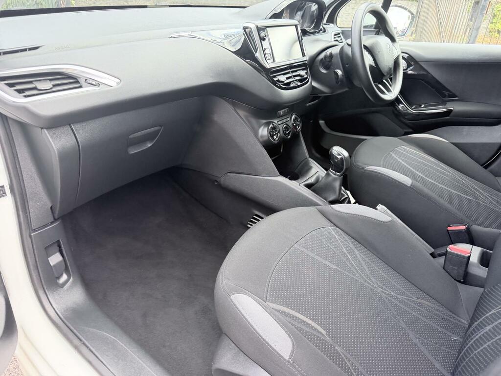 Peugeot 208 Hatchback Active 2014 White #18