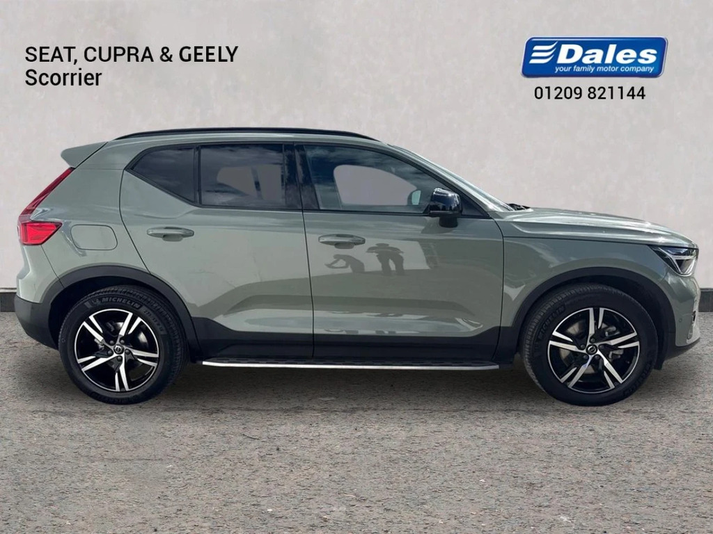 Volvo XC40 Volvo Xc40 B3 Mhev BU23CLX Green #2