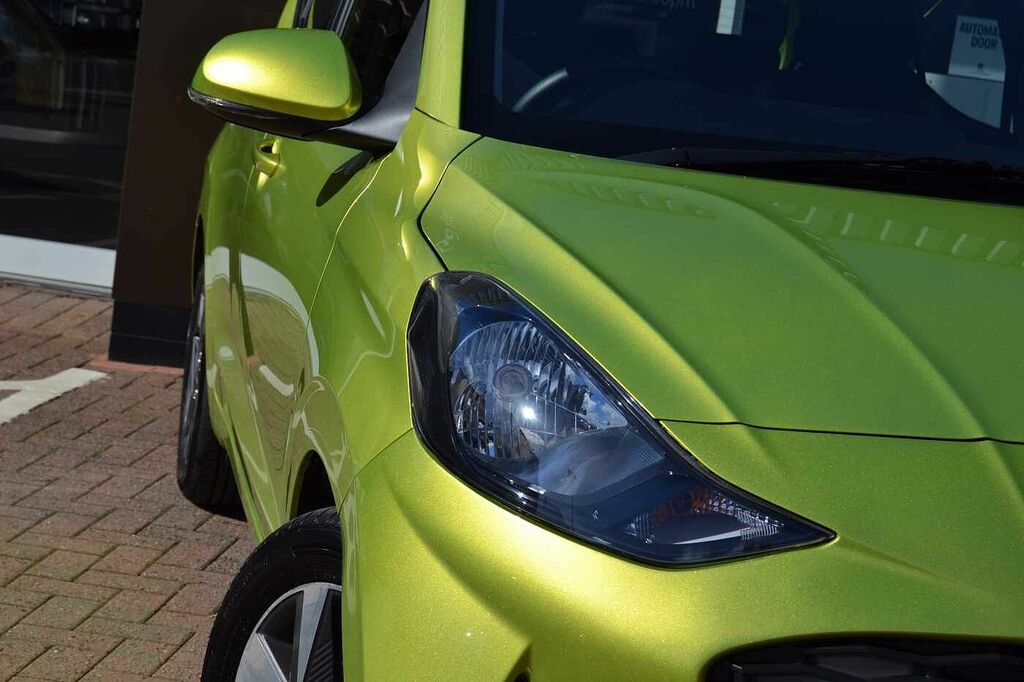 Hyundai I10 1.0 63 Advance Nav Green #3