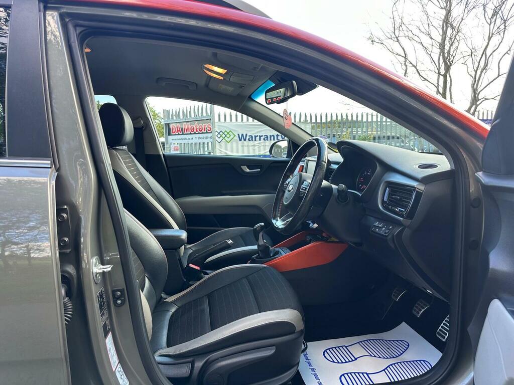 Kia Stonic 1.0 First Edition 118 Bhp Black #9