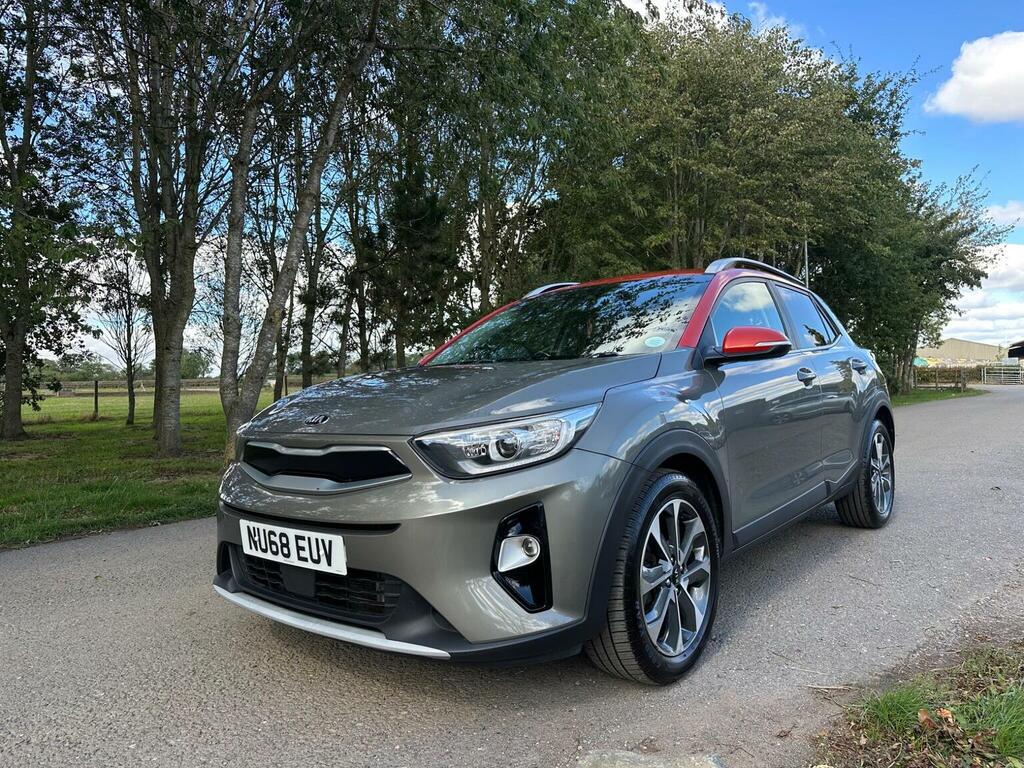 Kia Stonic 1.0 First Edition 118 Bhp Black #3