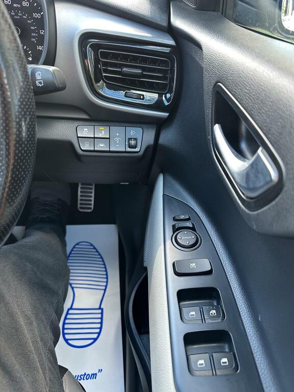 Kia Stonic 1.0 First Edition 118 Bhp Black #17