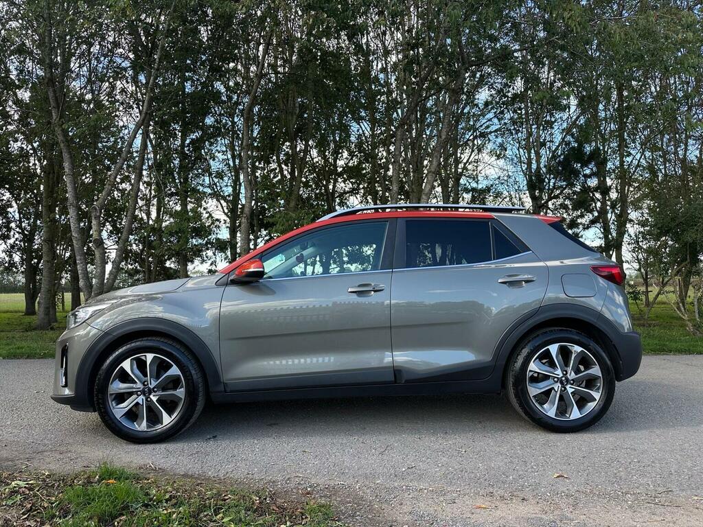 Kia Stonic 1.0 First Edition 118 Bhp Black #4