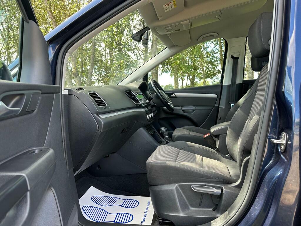 Volkswagen Sharan Red #10