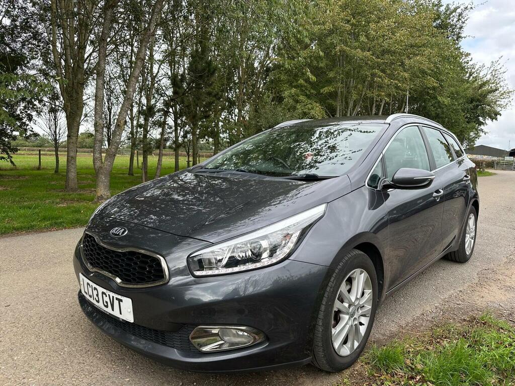 Kia Ceed 1.6 Crdi 2 Sportswagon Euro 5 Silver #3