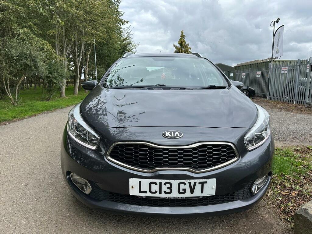 Kia Ceed 1.6 Crdi 2 Sportswagon Euro 5 Silver #2