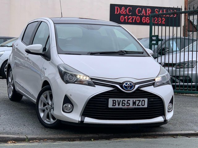 Toyota Yaris Yaris Hybrid Excel Cvt White