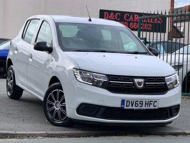 Dacia Sandero 1.0 Sce Essential Euro 6 White