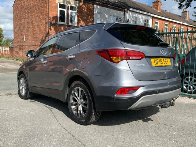 Hyundai Santa Fe 2018 Red #7