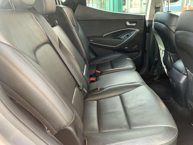 Hyundai Santa Fe 2018 Red #43
