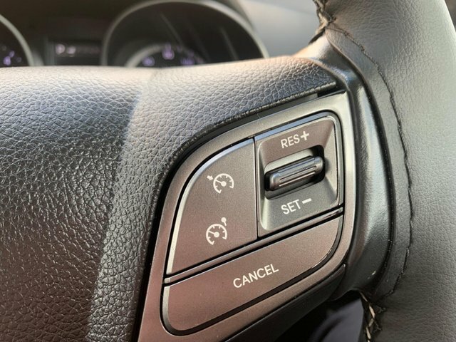 Hyundai Santa Fe 2018 Red #46