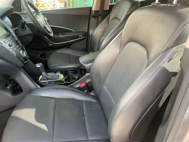 Hyundai Santa Fe 2018 Red #74