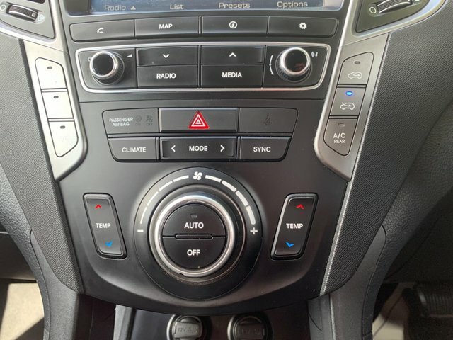 Hyundai Santa Fe 2018 Red #30