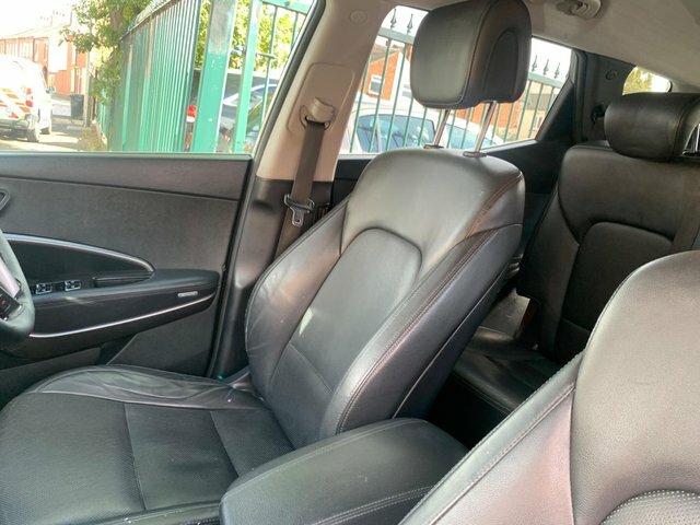 Hyundai Santa Fe 2018 Red #79