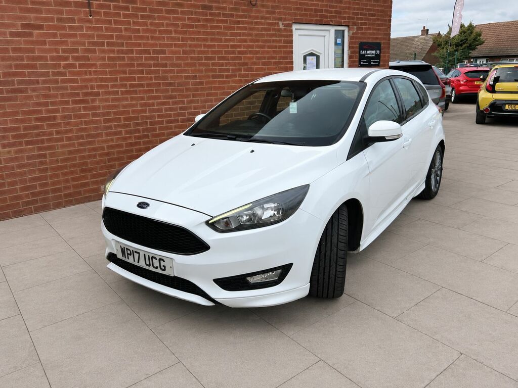 Ford Focus St-line 1.0 Ecoboost 123 Bhp Full Service Histor WP17UCG White #5