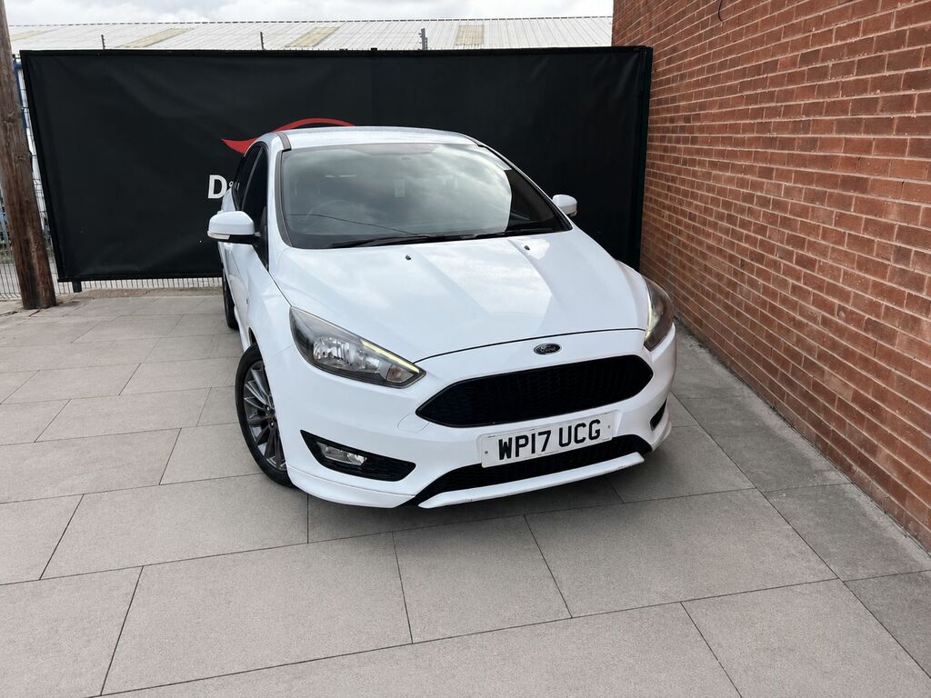 Ford Focus St-line 1.0 Ecoboost 123 Bhp Full Service Histor WP17UCG White #2