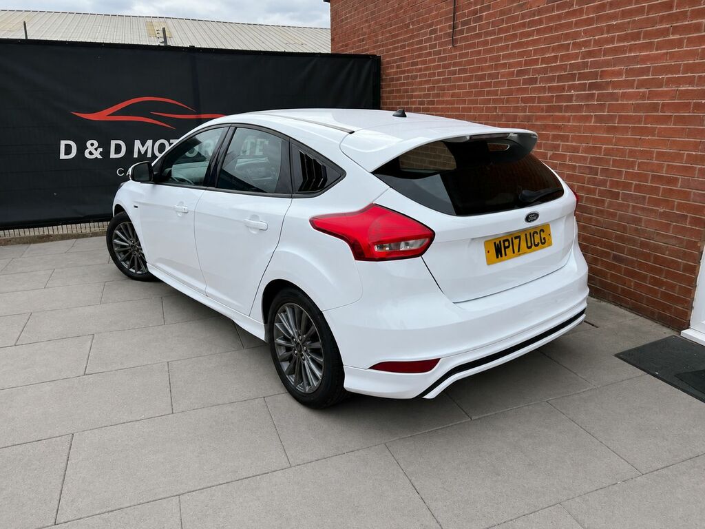 Ford Focus St-line 1.0 Ecoboost 123 Bhp Full Service Histor WP17UCG White #4