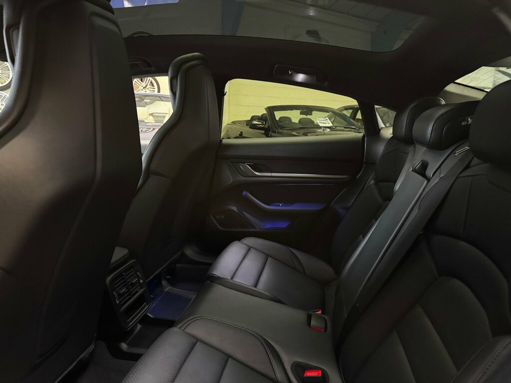 Porsche Taycan Performance Plus 93.4Kwh Gts Red #27