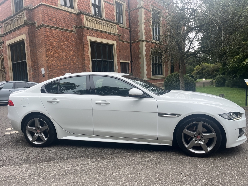 Jaguar XE Xe R-sport White #2