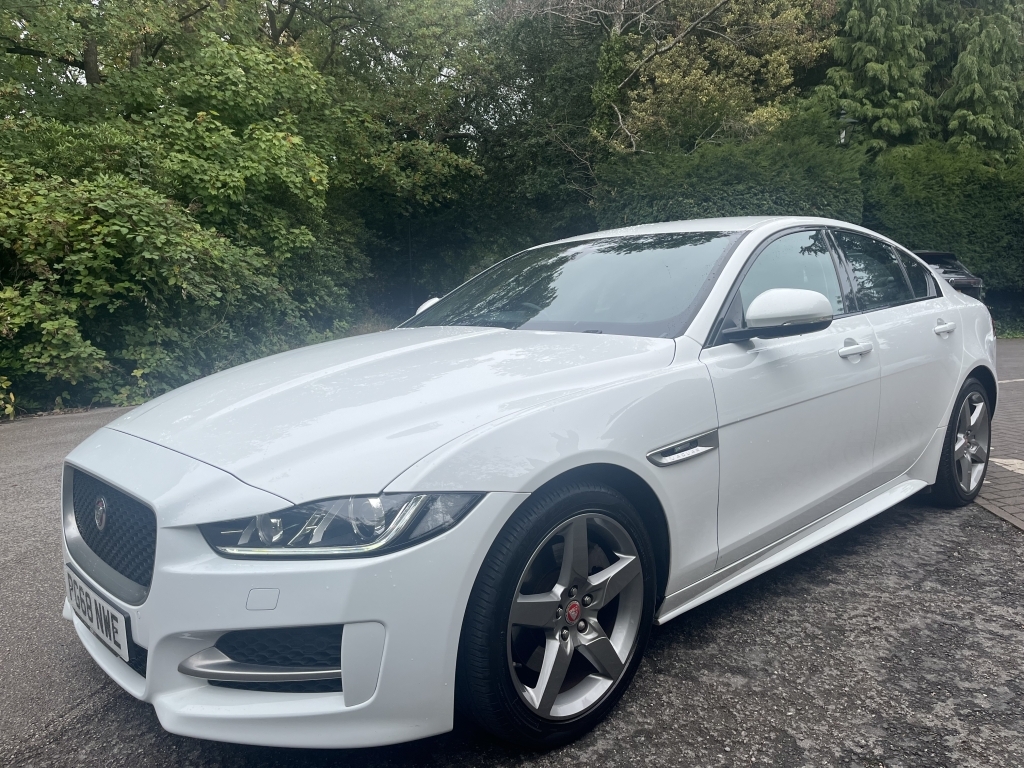 Jaguar XE Xe R-sport D Grey #7