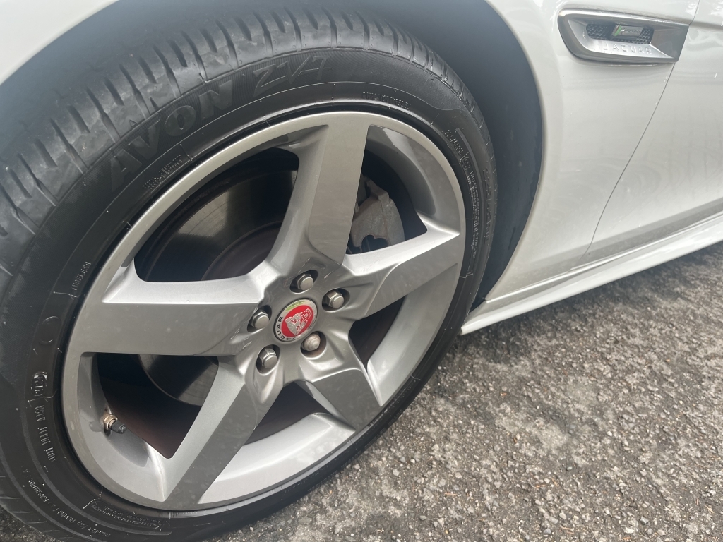 Jaguar XE Xe R-sport D Grey #46