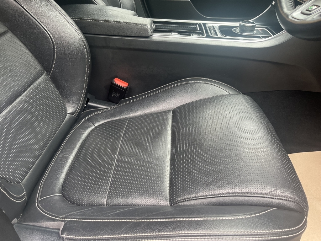 Jaguar XE Xe R-sport D Grey #38