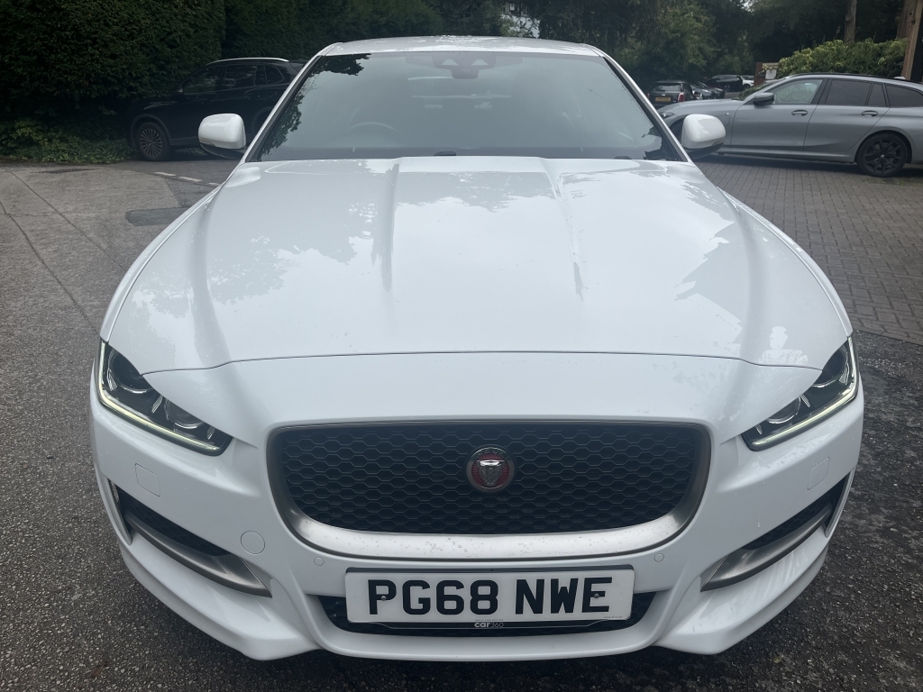 Jaguar XE Xe R-sport White #6