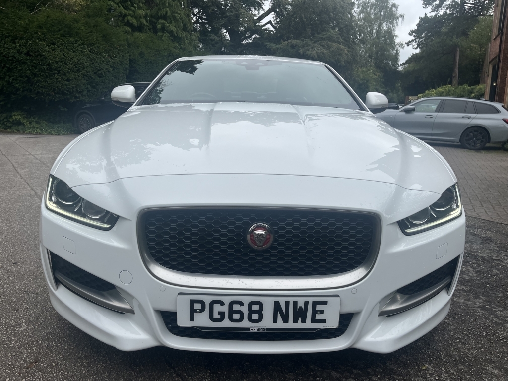 Jaguar XE Xe R-sport D Grey #9