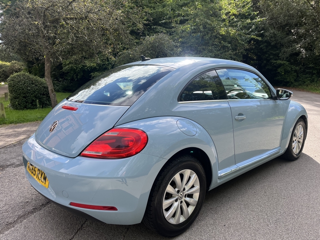 Volkswagen Beetle Hatchback Blue #5