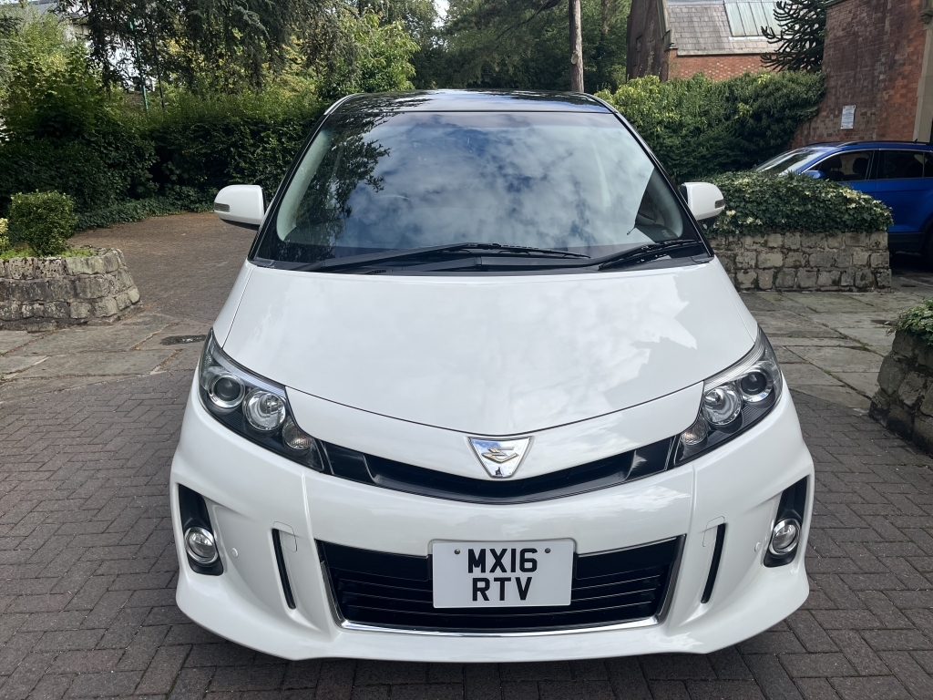 Toyota Estima Mpv White #5
