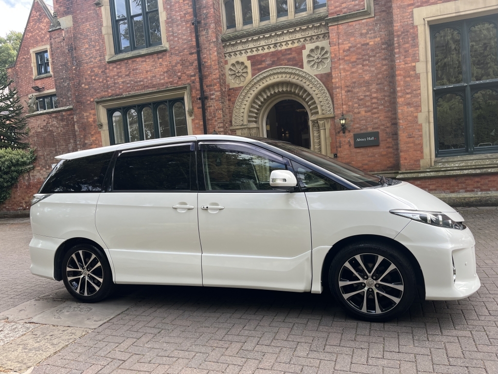 Toyota Estima Mpv White #3