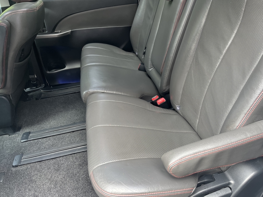 Toyota Estima Mpv Blue #17