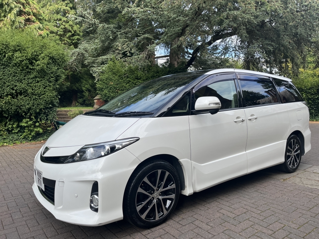 Toyota Estima Mpv White #4