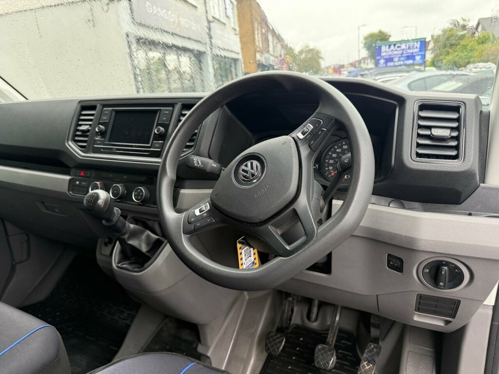 Volkswagen Crafter 2L Trendline White #7