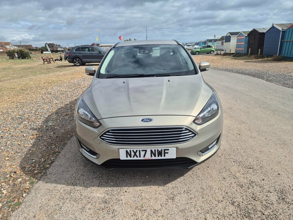 Ford Focus Titanium 5-Door NX17NWF Silver #3
