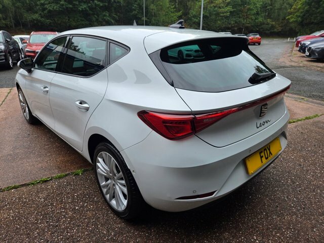 Seat Leon 1.0 Tsi Evo Se Dynamic Hatchback White #6