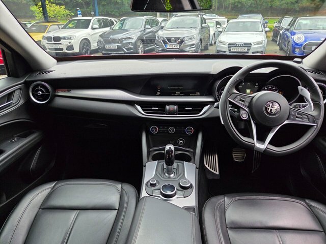 Alfa Romeo Stelvio 2018 2.0T Speciale Suv Q4 Awd Euro Red #4