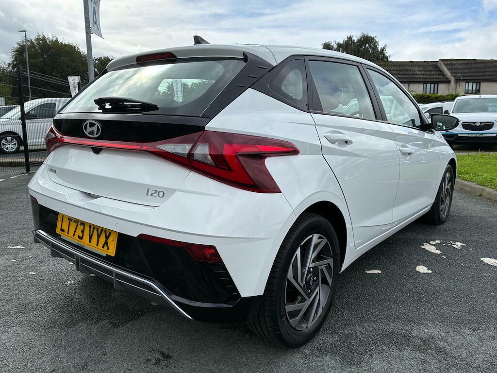 Hyundai I20 Advance White #6