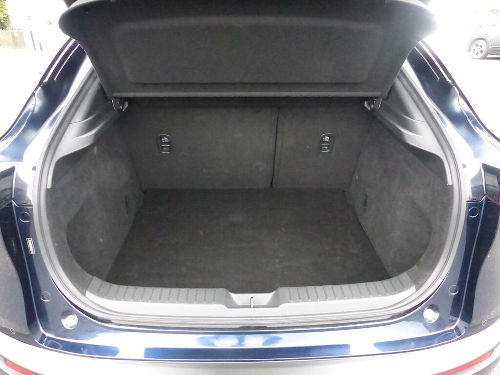 Mazda CX-30 2.5 E-skyactiv G Mhev 140 Centre-line White #23