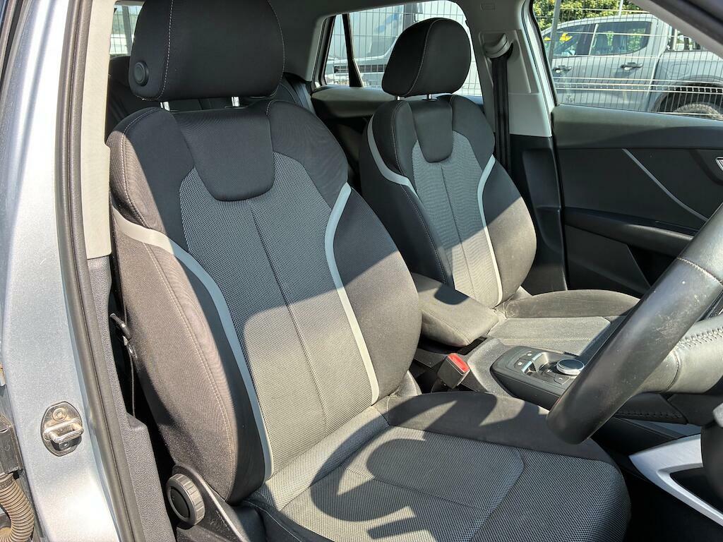 Audi Q2 Sport Silver #2
