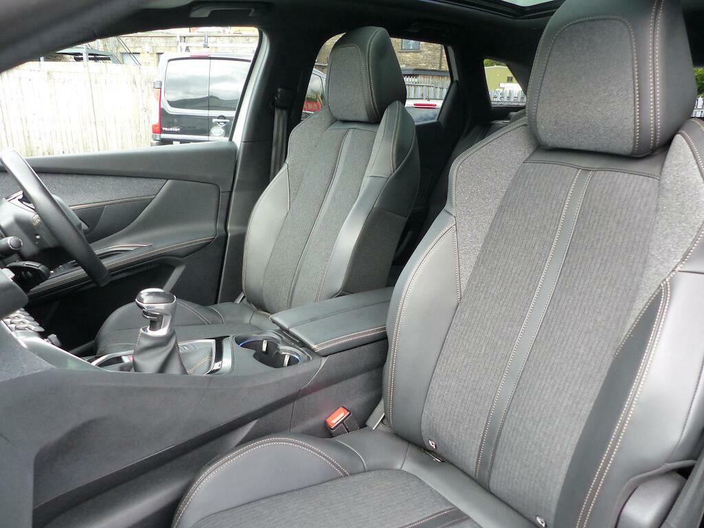 Peugeot 3008 Gt Line Premium White #6