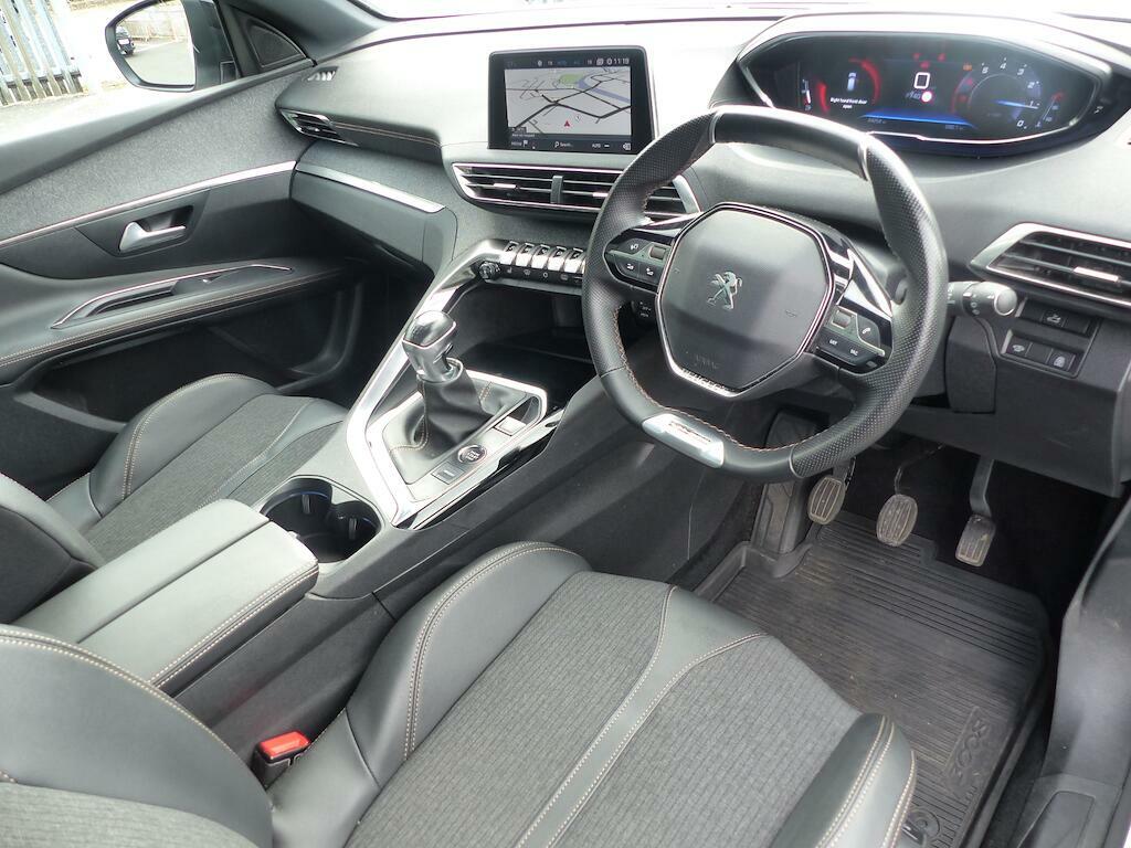 Peugeot 3008 Gt Line Premium White #4