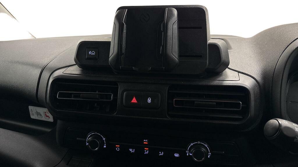 Vauxhall Combo Prime White #5