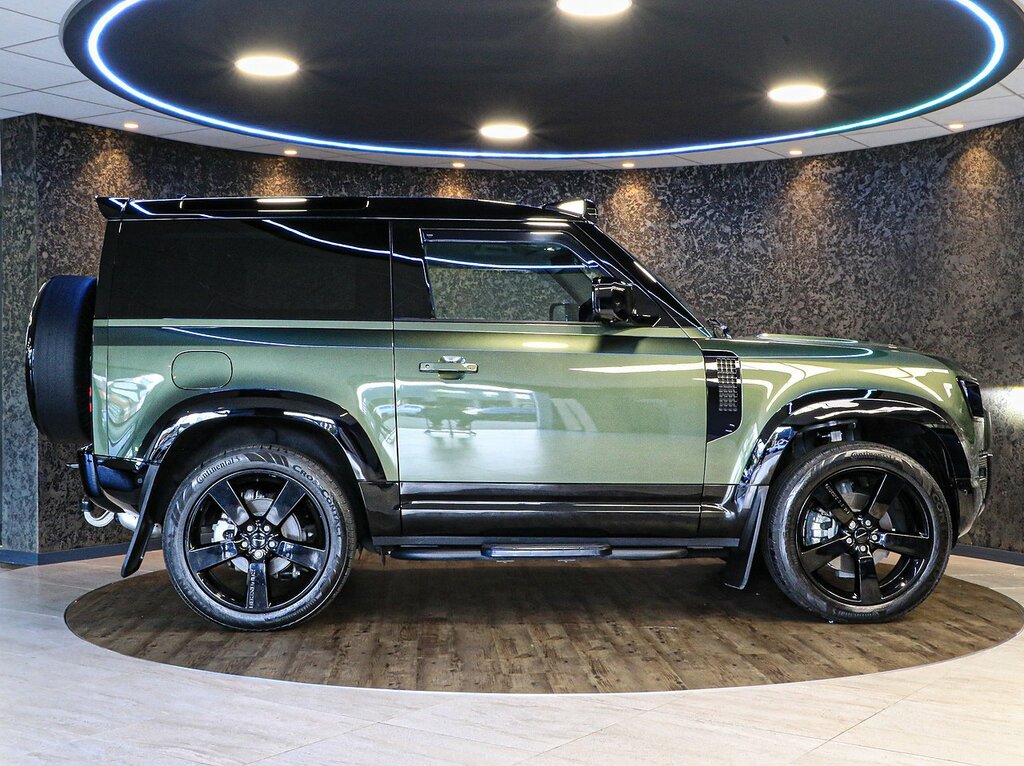 Land Rover Defender 90 D250 Mhev S RV26MKG Green #5